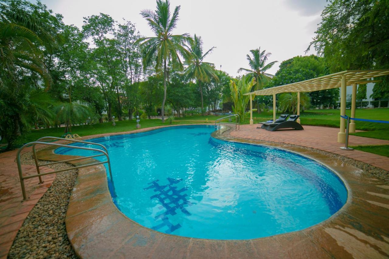 Poppys Vista Hotel Thirumurugan Poondi Buitenkant foto