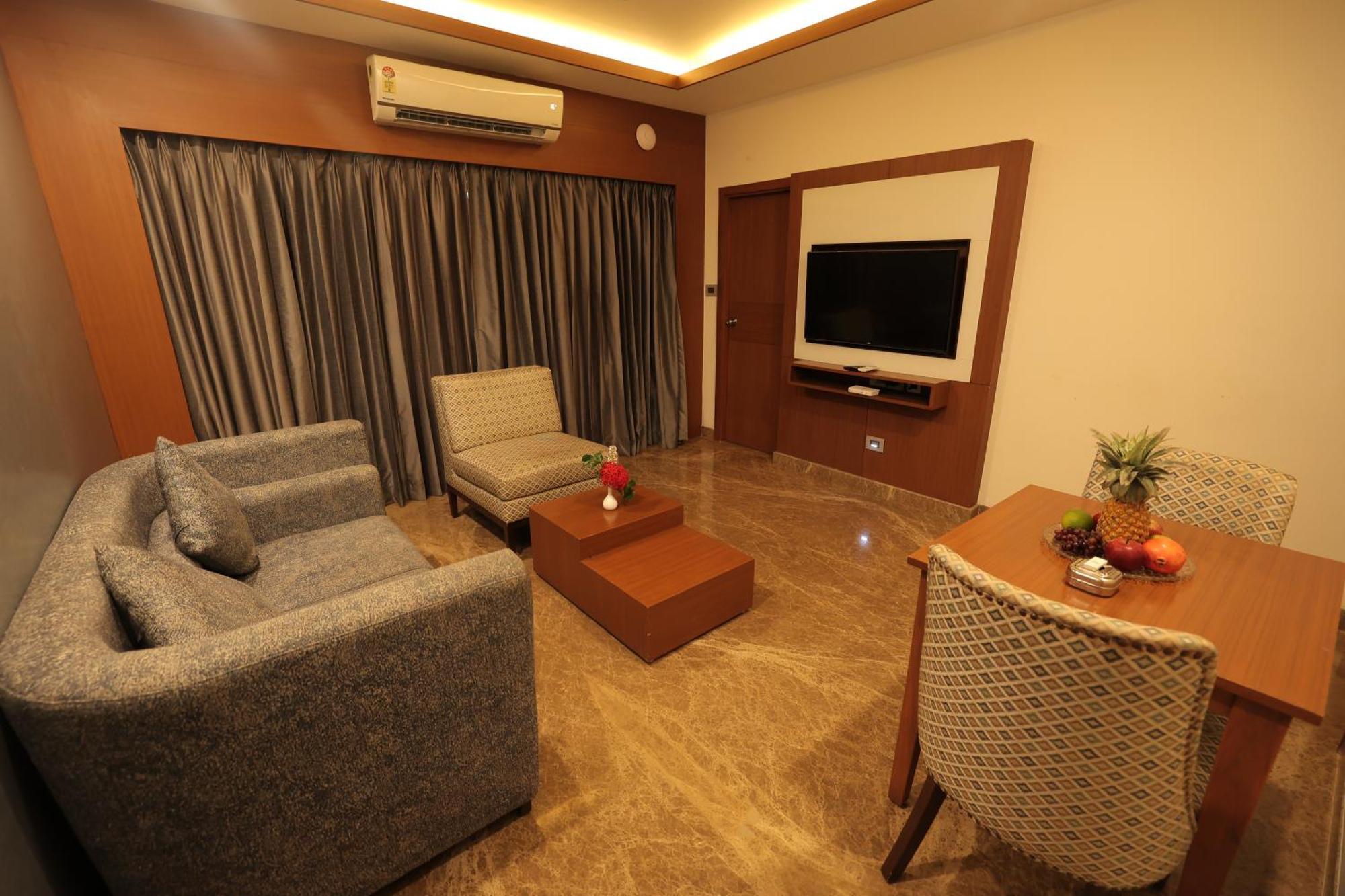 Poppys Vista Hotel Thirumurugan Poondi Buitenkant foto